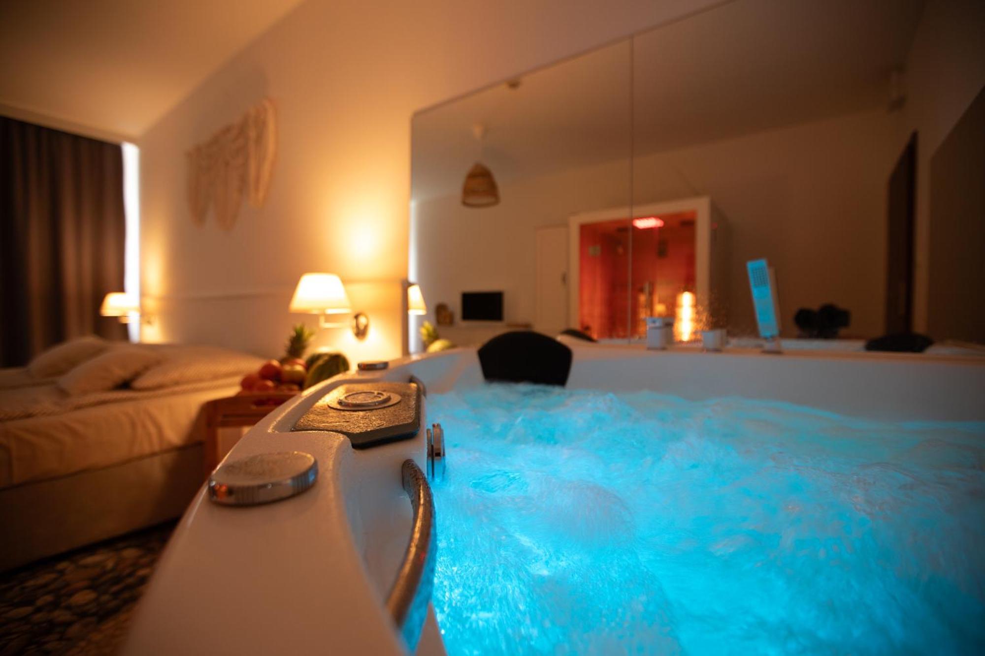 Apartament Rodzinny Beach Sauna&Jacuzzi Arka Medical Spa Kolobrzeg Luaran gambar